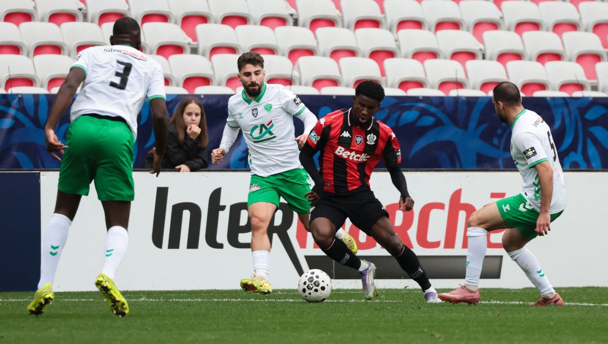 Mohamed-Ali Cho of OGC Nice in action against AS Saint-Étienne this season in the Coupe de France