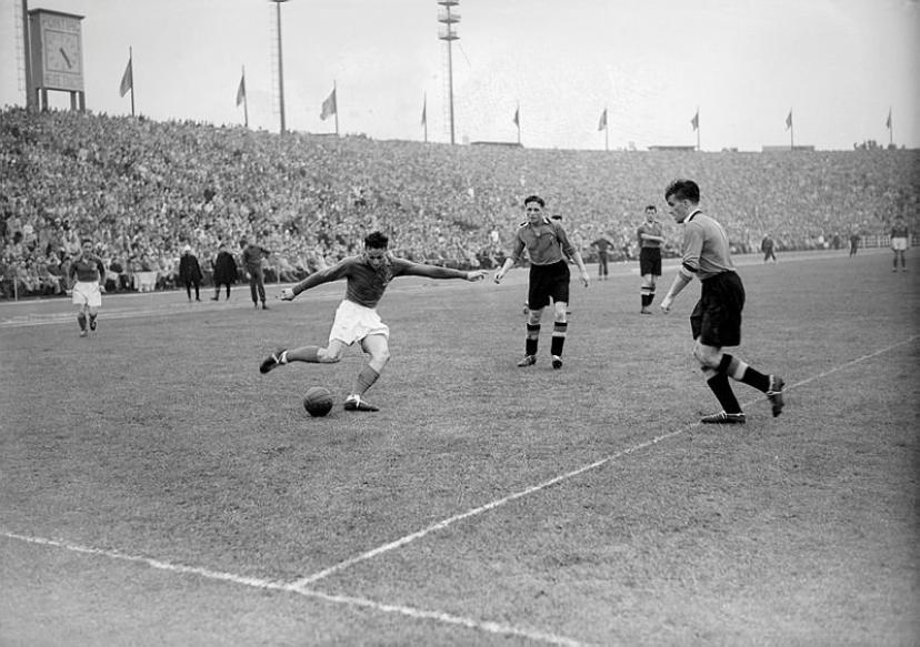 Jean Vincent against Belgium in 1954