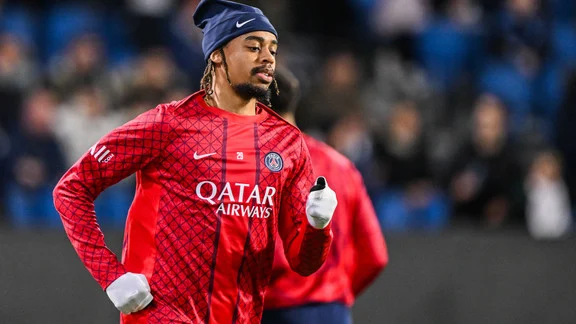 Bradley Barcola in PSG kit