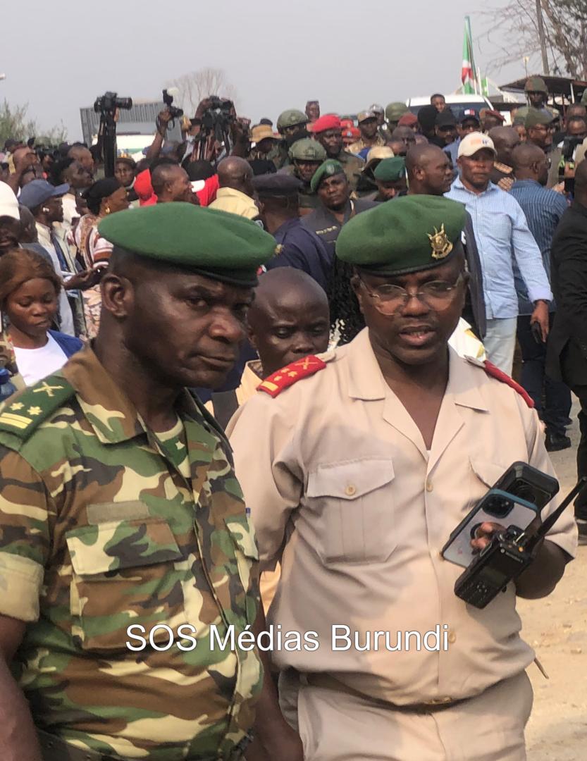 Major General Ignace Sibomana, head of the Reserve and Development Support Force (FRAD), and Colonel Grégoire Rivuzimana, aide-de-camp to the Burundian army's Chief of General Staff, General Prime Niyongabo, during an operation to secure movements of Congolese officials in Sud-Kivu, September 2025.