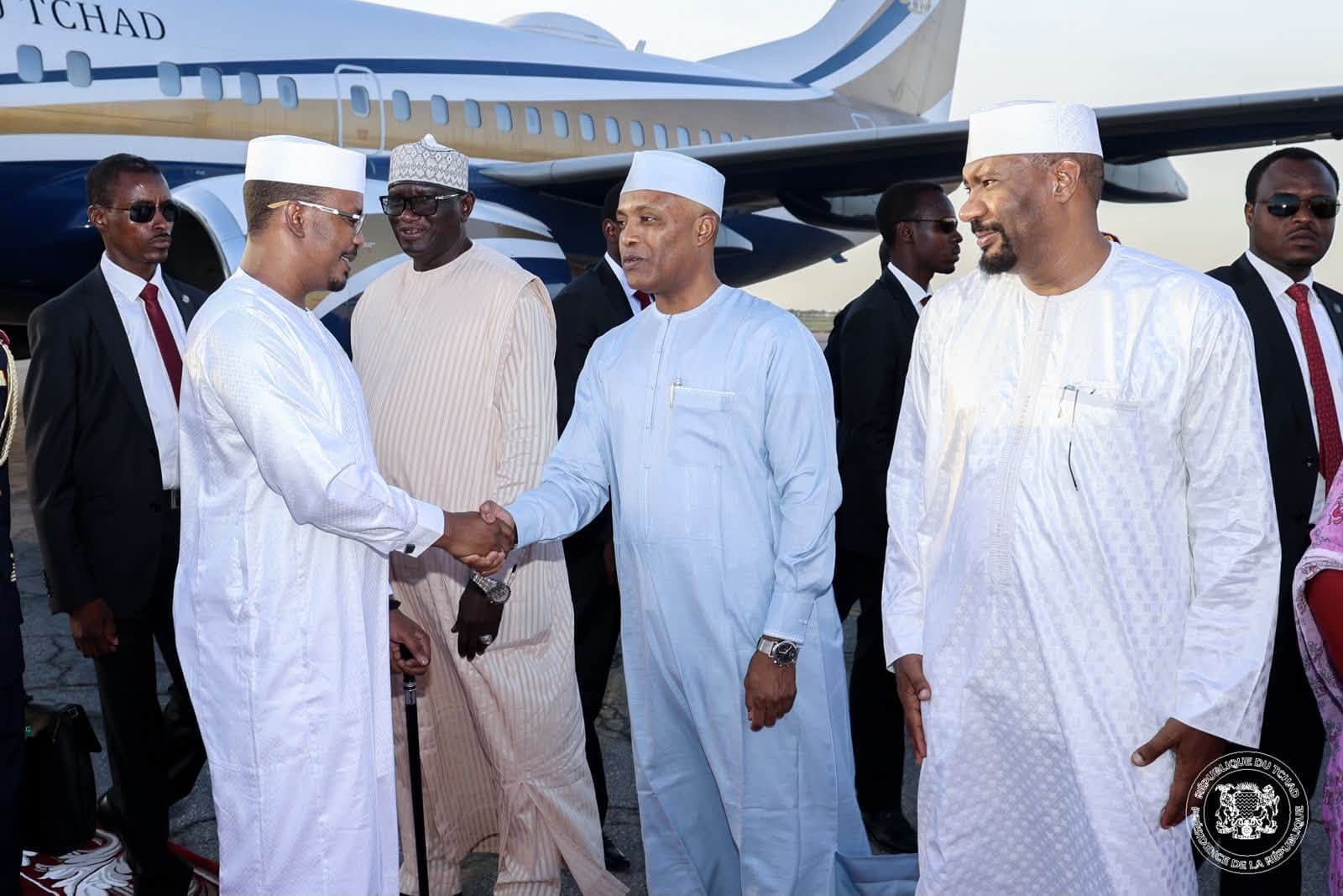 President of Chad meets UAE leadership